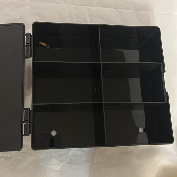 Lot of 16 different size brands 1 military guy &1 VTech police cars 1 H-W case - Picture 11 of 11